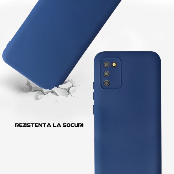 Husa Safe Flex compatibila cu Samsung Galaxy A02S/ M02S, Comando Fonix, Design Slim flexibil, Interior captusit cu microfibra, Anti shock, Silicon moale, Textura cu finisaj mat/fin, Antiaderent, Albastru3