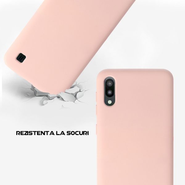 Husa Safe Flex compatibila cu Samsung Galaxy A10/ M10, Comando Fonix, Design Slim flexibil, Interior captusit cu microfibra, Anti shock, Silicon moale, Textura cu finisaj mat/fin, Antiaderent, Roz pudra3