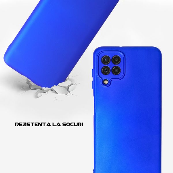 Husa Safe Flex compatibila cu Samsung Galaxy A22 4G, Comando Fonix, Design Slim flexibil, Interior captusit cu microfibra, Anti soc, Silicon moale, Textura cu finisaj mat, Antiaderent, Albastru electric3