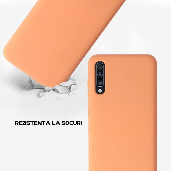 Husa Safe Flex compatibila cu Samsung Galaxy A70/ A70s, Comando Fonix, Design Slim flexibil, Interior captusit cu microfibra, Anti soc, Silicon moale, Textura cu finisaj mat, Antiaderent, Coral3