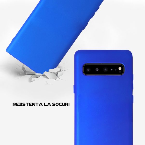 Husa Safe Flex compatibila cu Samsung Galaxy S10 5G, Comando Fonix, Design Slim flexibil, Interior captusit cu microfibra, Anti soc, Silicon moale, Textura cu finisaj mat, Antiaderent, Albastru electric3