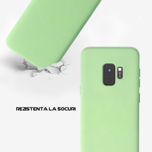 Husa Safe Flex compatibila cu Samsung Galaxy S9, Comando Fonix, Design Slim flexibil, Interior captusit cu microfibra, Anti soc, Silicon moale, Textura cu finisaj mat/fin, Antiaderent, Verde deschis3