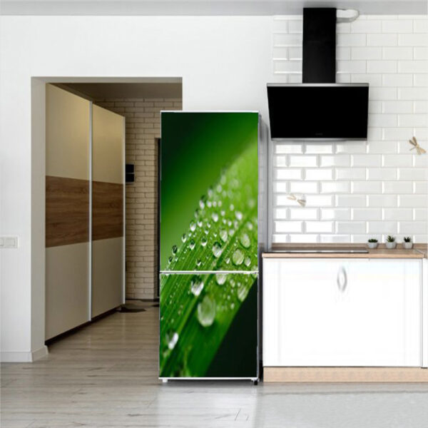 Autocolant pentru frigider, Model Rainy Grass, Dimensiuni 200 x 90 cm, Design Vibrant, Autoadeziv