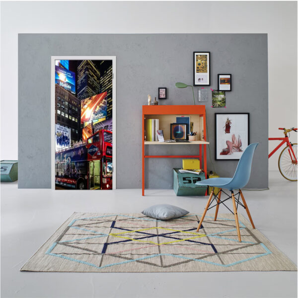 Autocolant pentru usa, Model Times Square, Dimensiuni 200 x 90 cm, Design Vibrant, Autoadeziv - 4