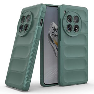 Husa Matte Waves pentru OnePlus 12, Camera Protect, Striatii laterale, Colturi intarite, Margini inaltate, Antialunecare, Antisoc, Silicon prietenos cu pielea, Verde