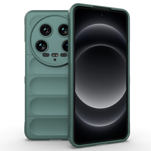 Husa Matte Waves pentru Xiaomi 14 Ultra, Camera Protect, Striatii laterale, Colturi intarite, Margini inaltate, Antialunecare, Antisoc, Silicon prietenos cu pielea, Verde