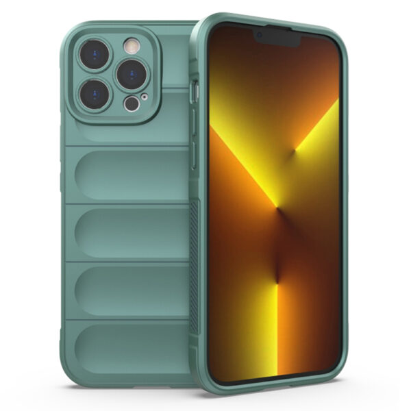 Husa Matte Waves pentru Apple iPhone 13 Pro Max, Camera Protect, Striatii laterale, Colturi intarite, Margini inaltate, Antialunecare, Antisoc, Silicon prietenos cu pielea, Verde