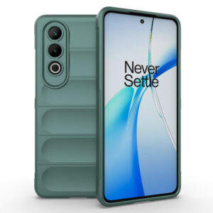 Husa Matte Waves pentru OnePlus Nord CE4, Camera Protect, Striatii laterale, Colturi intarite, Margini inaltate, Antialunecare, Antisoc, Silicon prietenos cu pielea, Verde